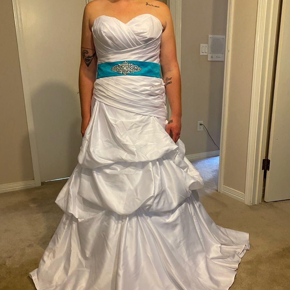 Gorgeous formal dress